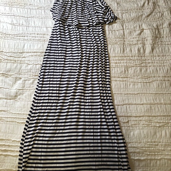 •SOLD• Navy & white striped maxi. NWT - Picture 3 of 6